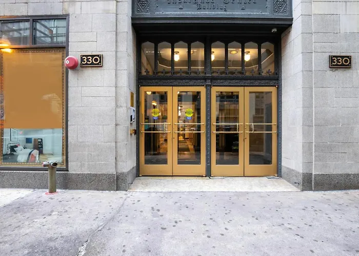 Loop 1br W Lounge Gym Roof Nr L Chi-692