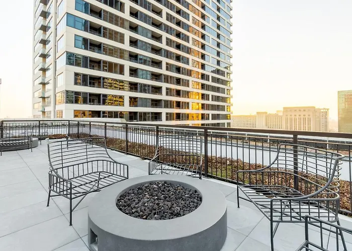 Loop 1br W Lounge Gym Roof Nr L Chi-692 *